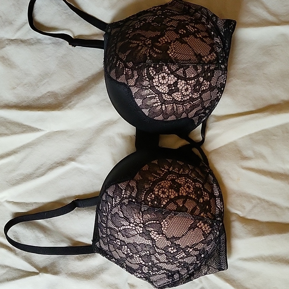 Victoria's Secret Bombshell push up padded bra